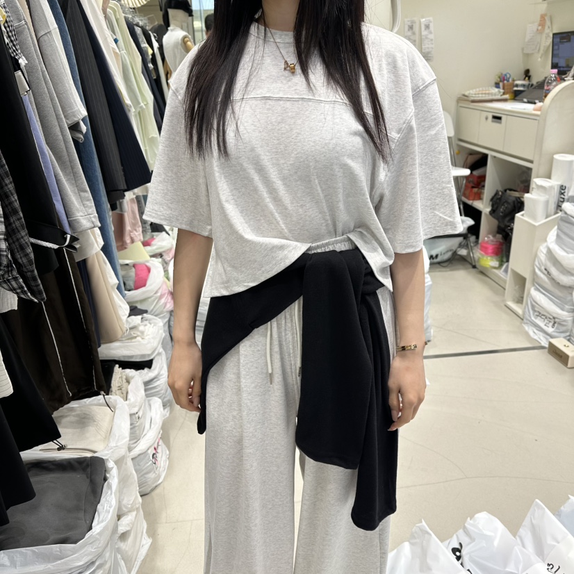 AT THE END東大門實拍韓國女士新款26夏季人氣熱賣推薦T恤AT THE ENDT恤圖色2