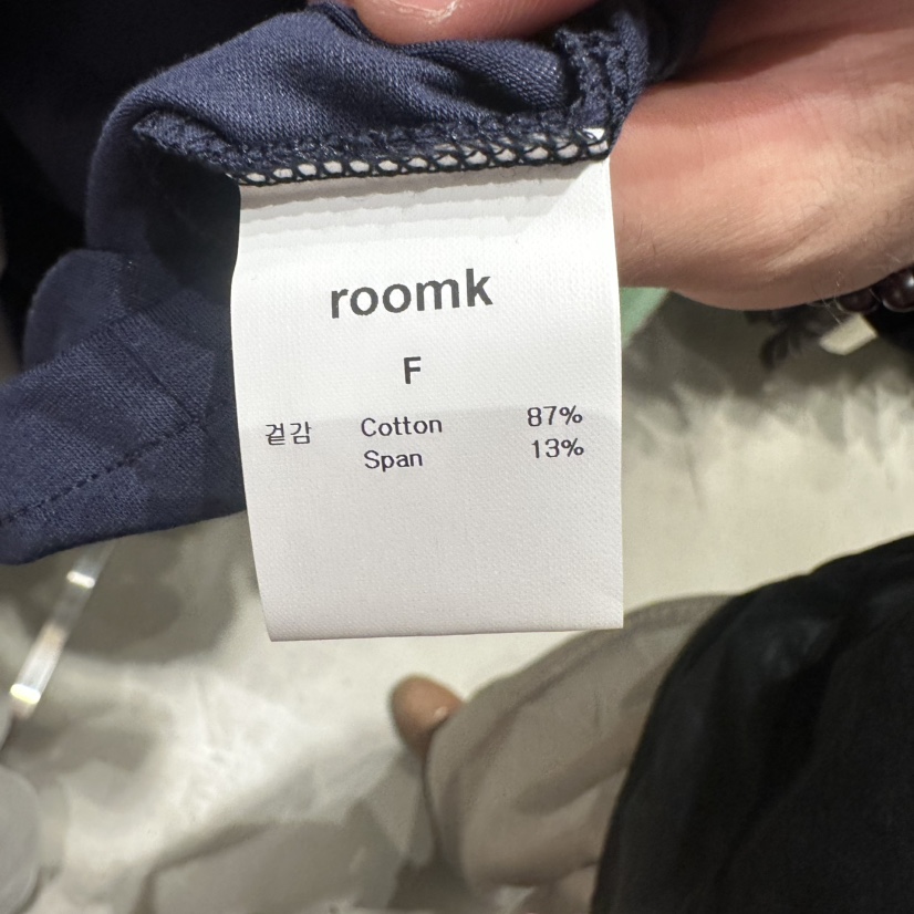 ROOM K-P韓國直郵實拍女裝新款26夏季時尚人氣休閑T恤V領roomkT恤