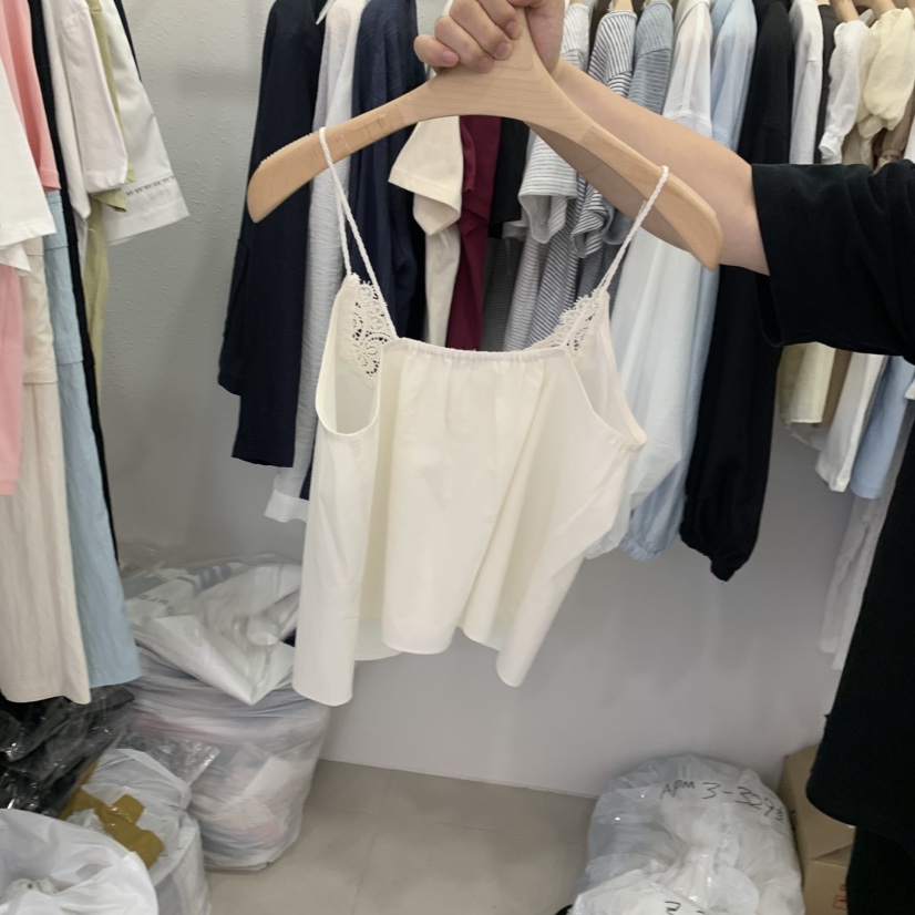 LELEN韓國直郵女裝新款時尚人氣推薦休閑吊帶背心蕾絲無袖LELEN吊帶/背心