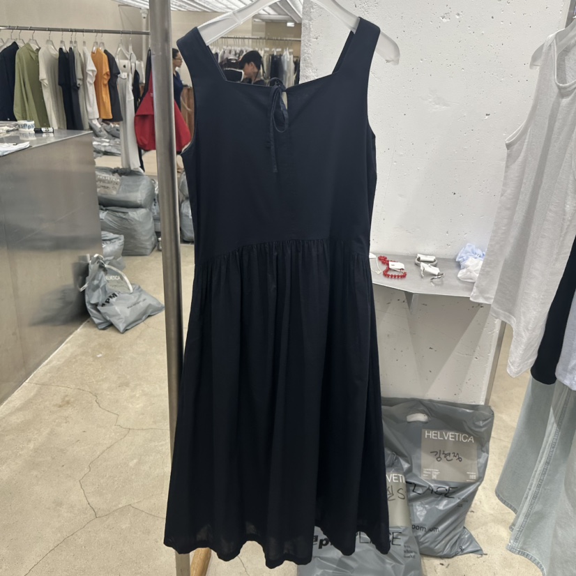 HELVETICA韓國直郵女裝新品人氣26夏季熱賣推薦連衣裙OPSHELVETICA連衣裙