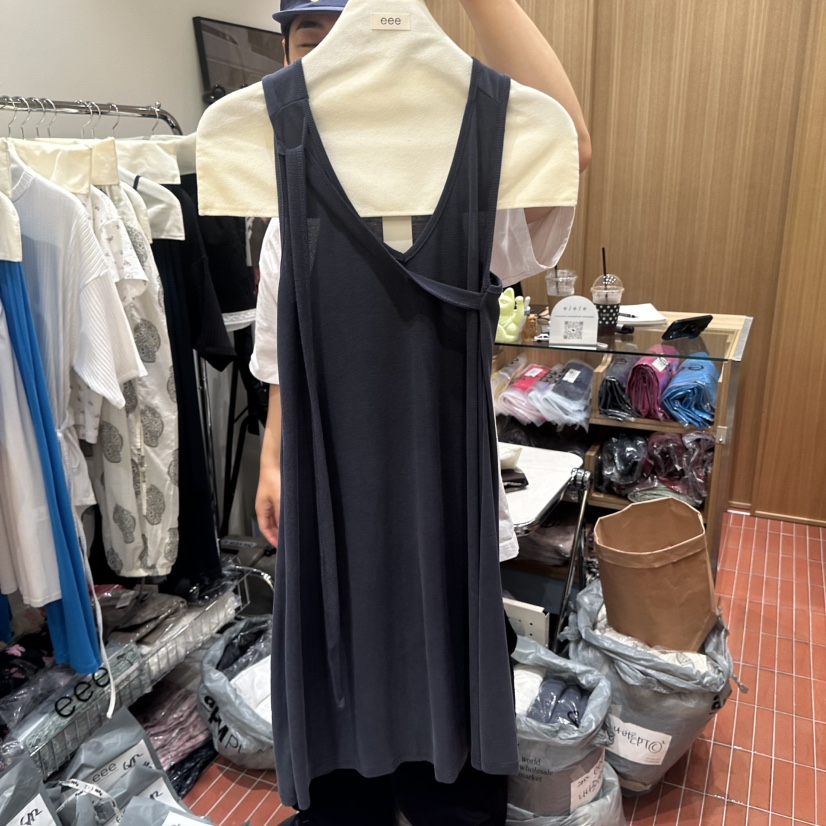 EEE韓國直郵女士新款熱賣人氣推薦休閑26夏季時尚連衣裙無袖EEE連衣裙圖色1