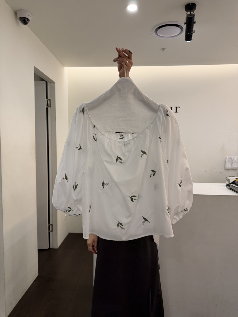 YOUR-P韓國東大門代購女裝新品26夏季襯衫蕾絲衫刺繡層疊YOUR-P襯衫/蕾絲衫