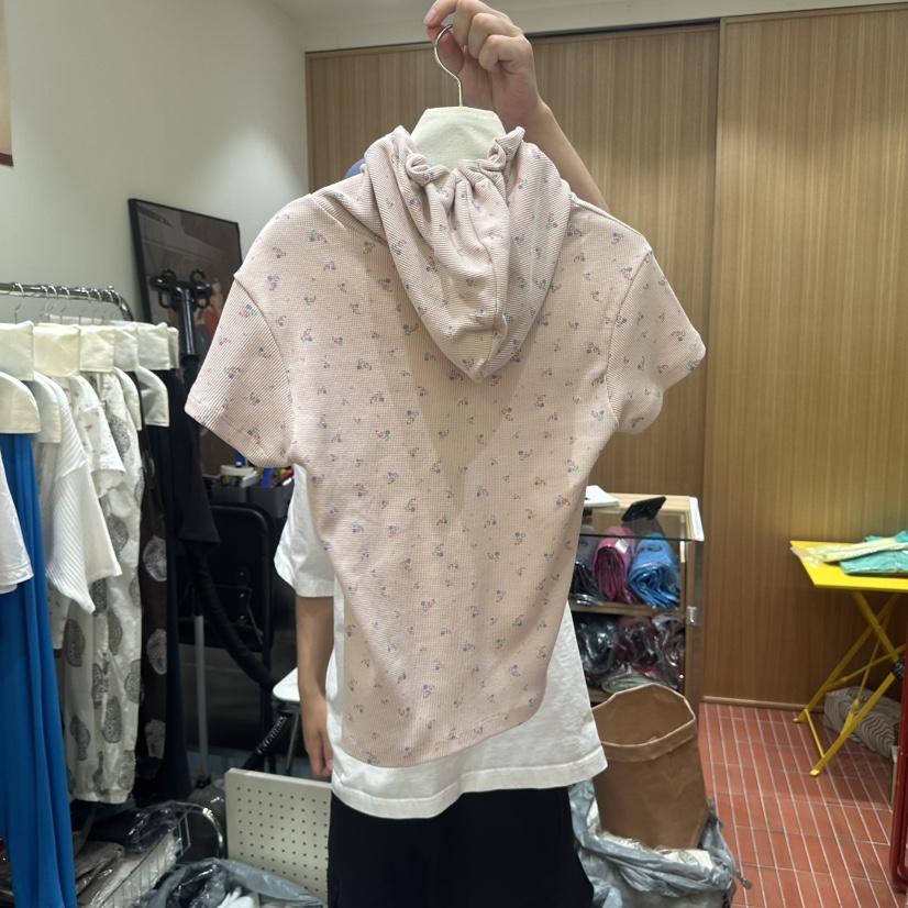 EEE韓國直郵女士新品26夏季熱賣時尚人氣休閑推薦T恤連帽衫EEET恤