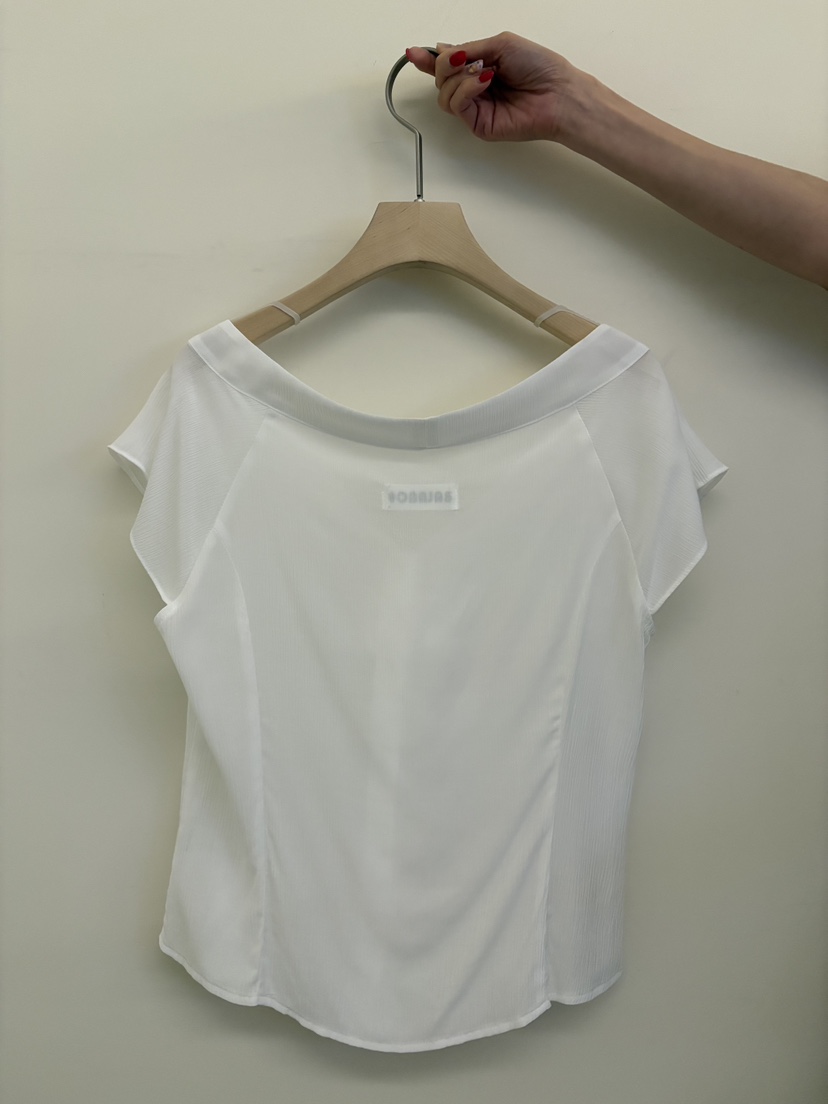 BALANCE韓國東大門直郵女裝新品時尚推薦熱賣襯衫蕾絲衫絲帶BALANCE襯衫/蕾絲衫