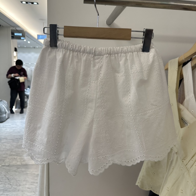 DE VENTI韓國直郵實拍女士新款熱賣推薦人氣時尚短褲繡花DE VENTI短褲