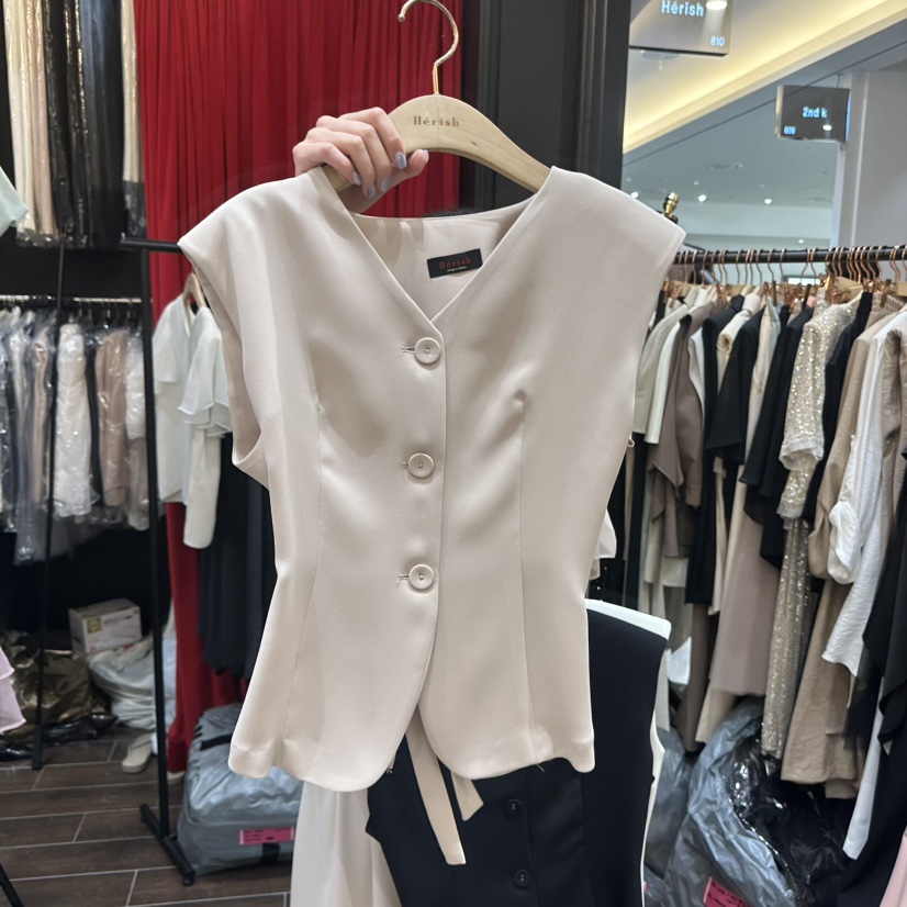 HERISH-HAUTE韓國東大門直郵女裝新品26夏季熱賣推薦馬甲Herish-Haute-A馬甲圖色2米色