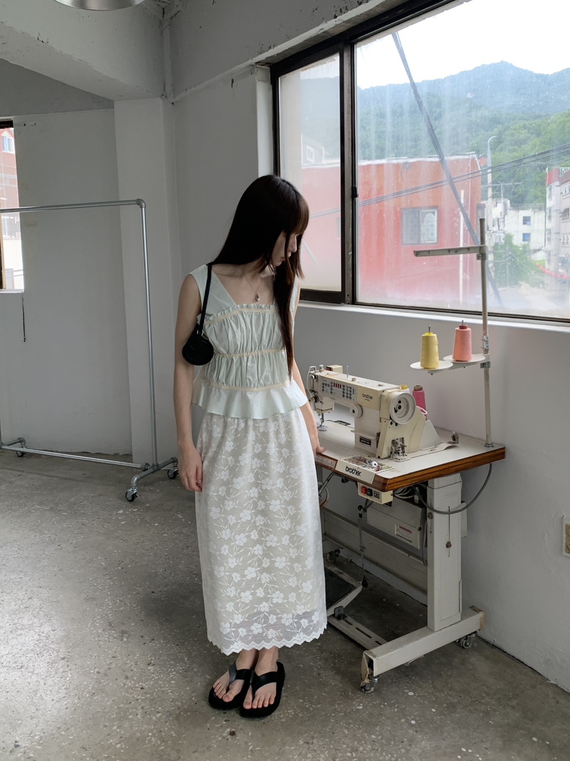 LOGARDEN韓國東大門直郵女裝新款人氣26夏季休閑時尚長裙LO GARDEN長裙