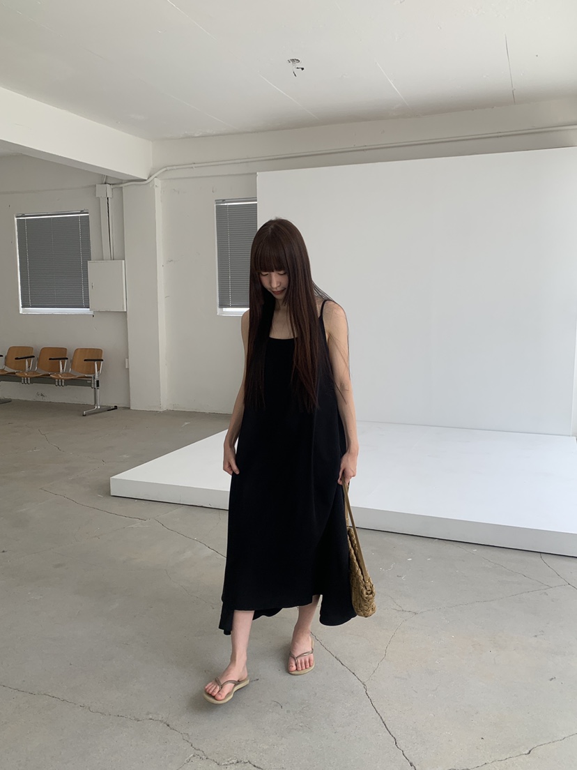 LOGARDEN韓國直郵女士新款時尚推薦26夏季連衣裙OPS含腰繩LO GARDEN連衣裙