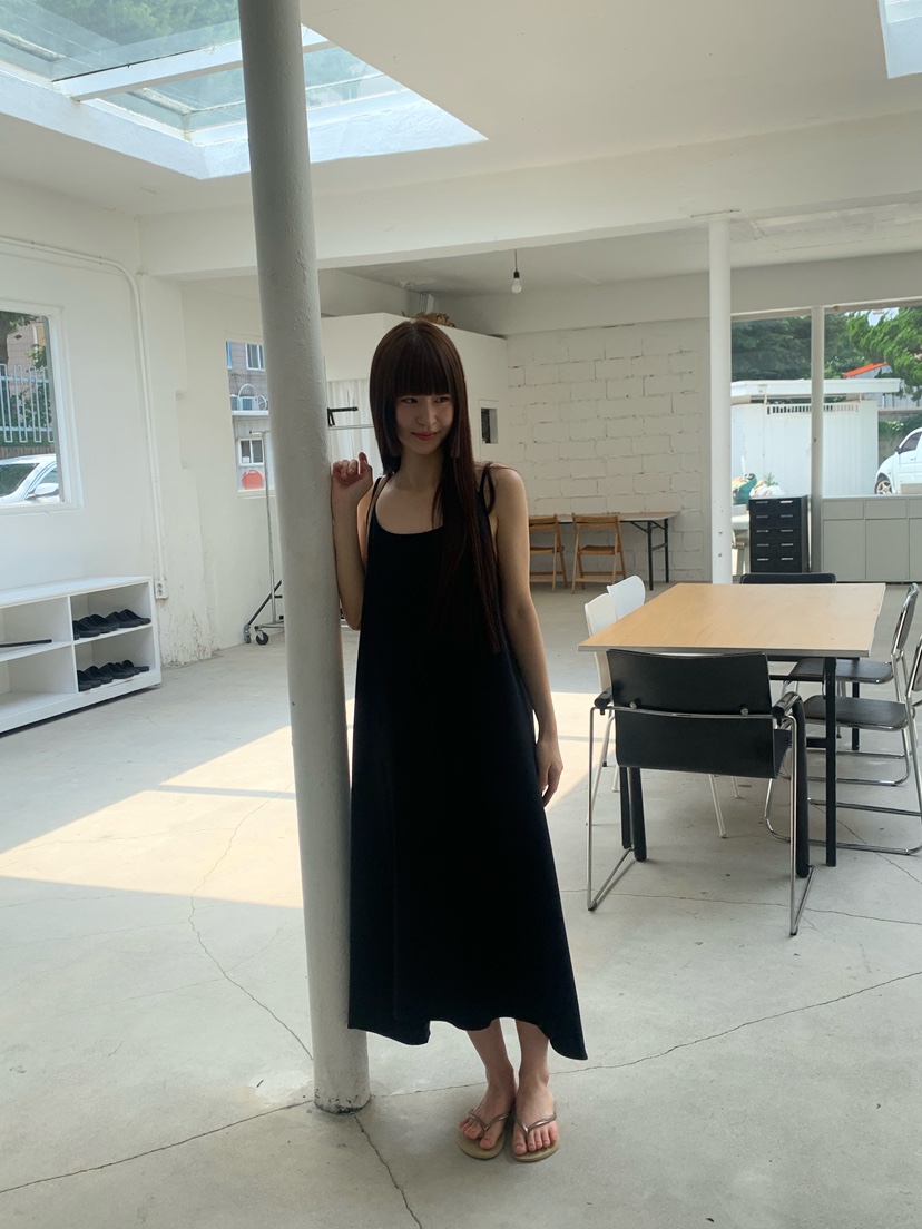 LOGARDEN韓國直郵女士新款時尚推薦26夏季連衣裙OPS含腰繩LO GARDEN連衣裙
