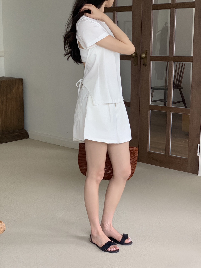 FORMSTUDIO/ATELIENNE東大門實拍韓國女裝新品推薦熱賣T恤FORMSTUDIO/ATELIENNET恤