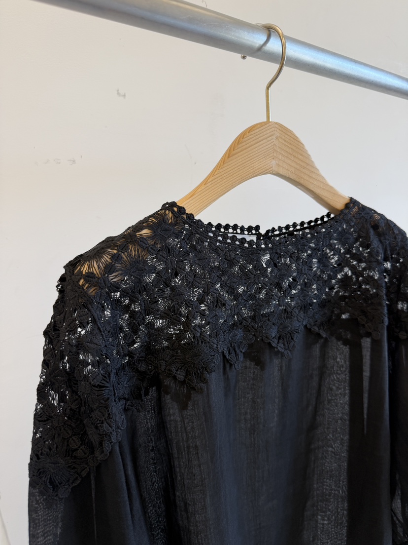 LAUNDRY韓國直郵女裝新品熱賣26夏季時尚襯衫蕾絲衫刺繡蕾絲LAUNDRY襯衫/蕾絲衫
