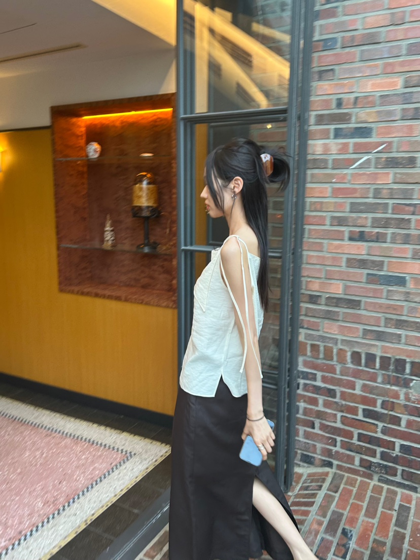 ME MO韓國東大門直郵女裝新款人氣推薦熱賣吊帶背心露肩ME MO吊帶/背心