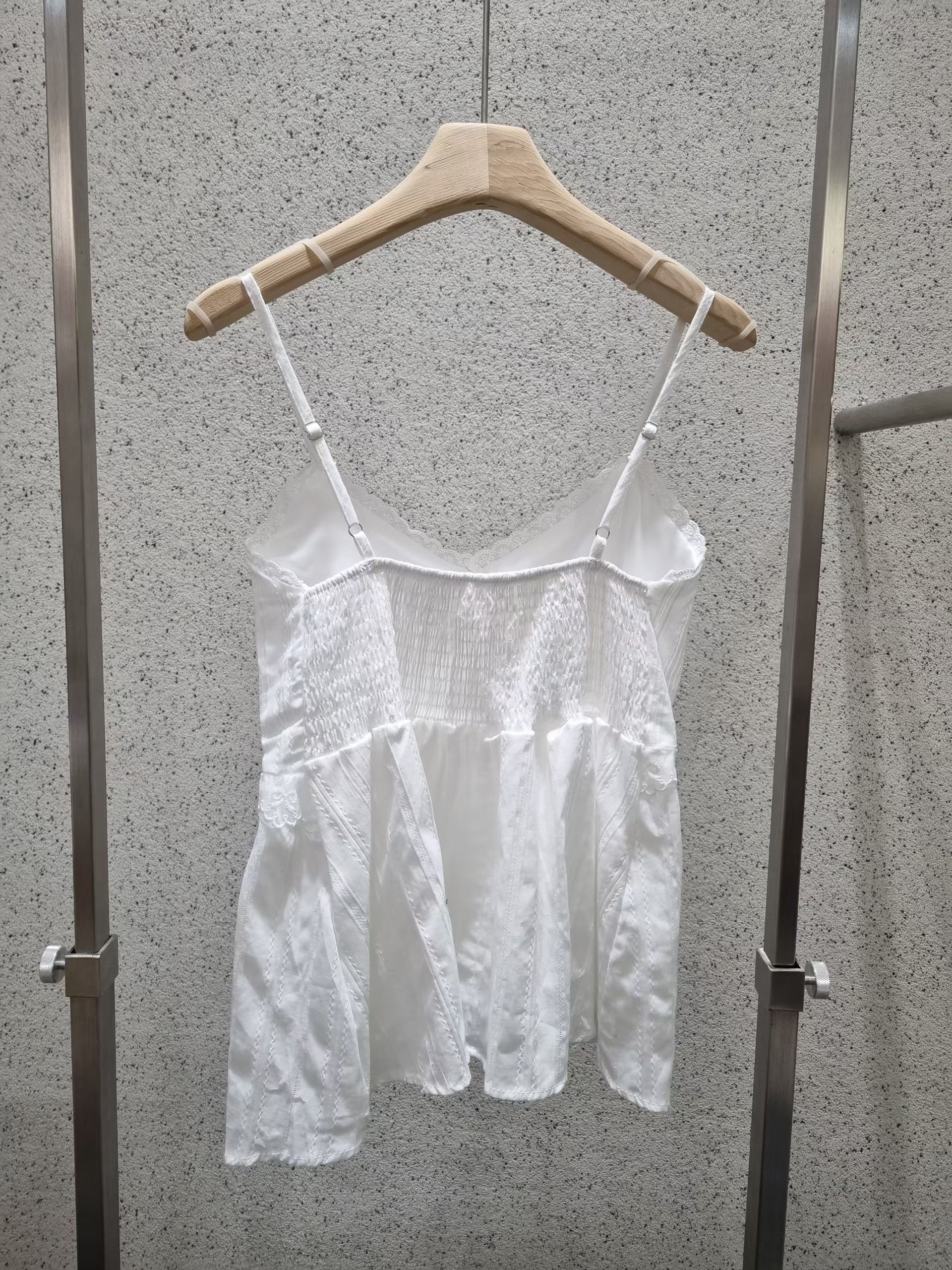 EROOM韓國直郵女裝新品人氣推薦時尚26夏季熱賣休閑吊帶背心EROOM吊帶/背心