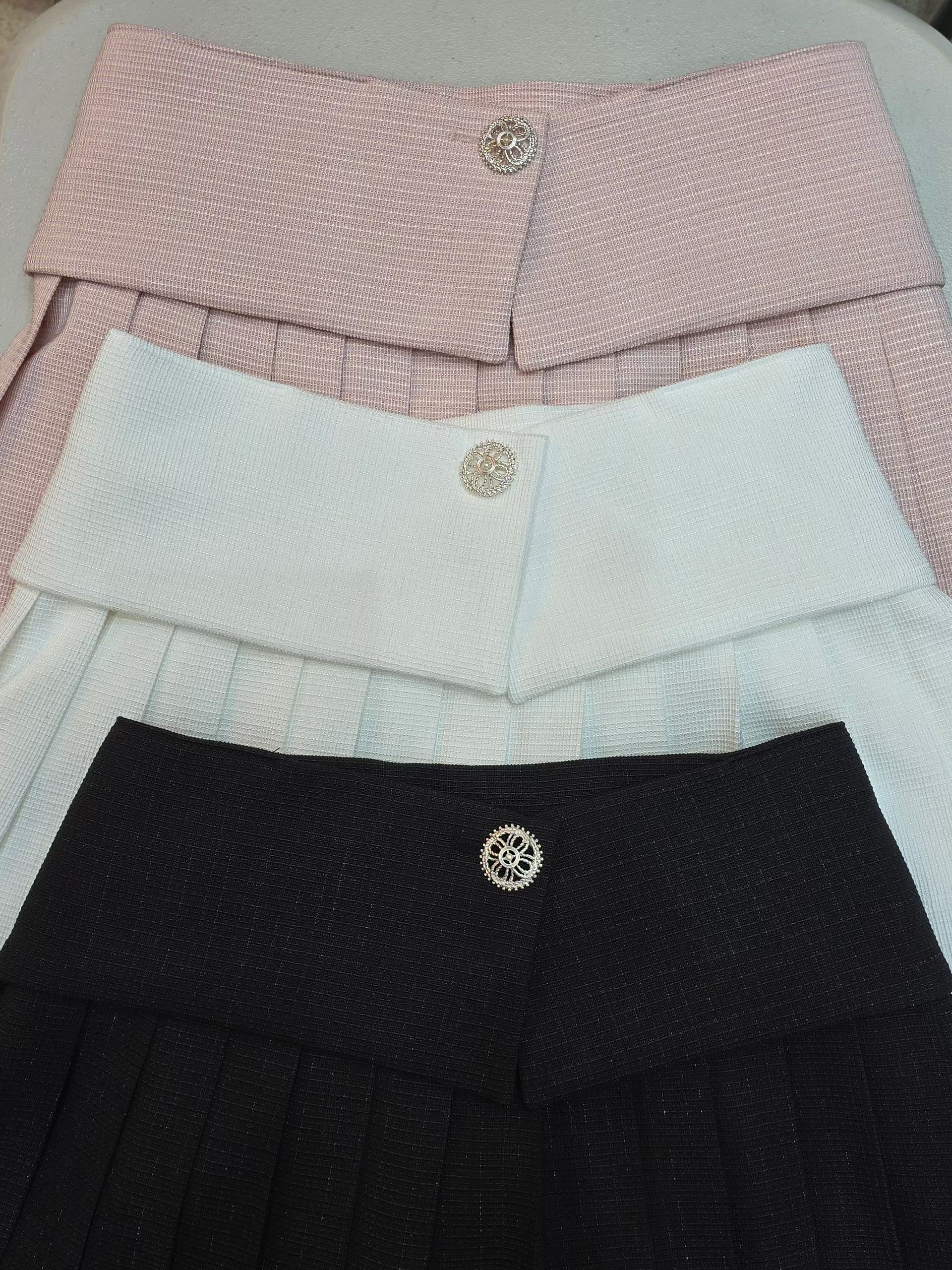 SOOMANCHAE-수만채-T韓國直郵實拍女士新品人氣短裙奶油色褶裙SOOMANCHAE短裙