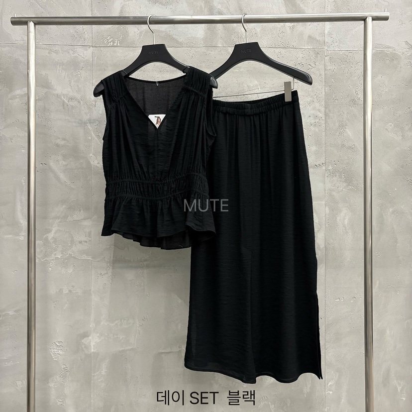 MUTE-P韓國代購女裝新品時尚推薦26夏季人氣休閑熱賣套裝MUTE套裝圖色4黑色