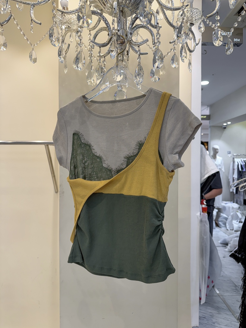 81 MARKET-L韓國直郵實拍女士新品休閑推薦人氣T恤假兩件81 MARKET-LT恤