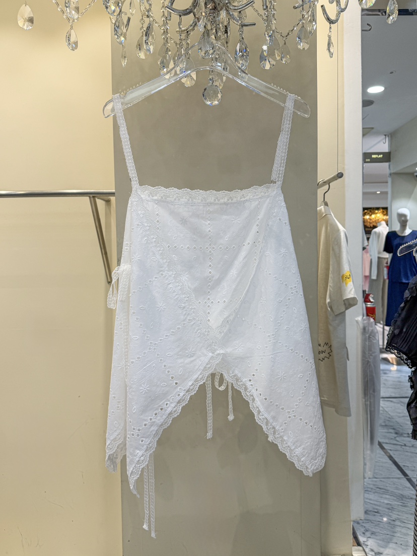 81 MARKET-L韓國代購女裝新品時尚熱賣推薦休閑吊帶背心81 MARKET-L吊帶/背心