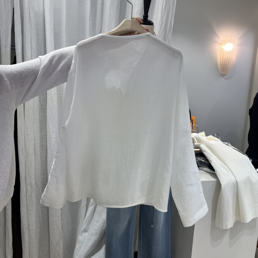 ANDYOUBROWN韓國東大門代購女裝新品26夏季襯衫蕾絲衫V領ANDYOUBROWN襯衫/蕾絲衫