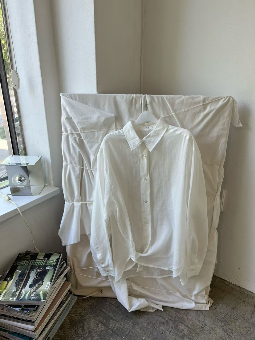 TUG東大門實拍韓國女士新款熱賣時尚26夏季襯衫蕾絲衫亞麻TUG襯衫/蕾絲衫圖色1