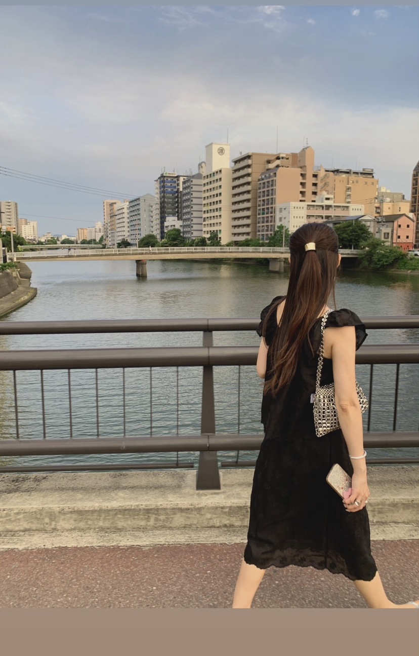 LA CREME韓國直郵女士新款推薦熱賣人氣時尚休閑襯衫蕾絲衫LA CREME襯衫/蕾絲衫