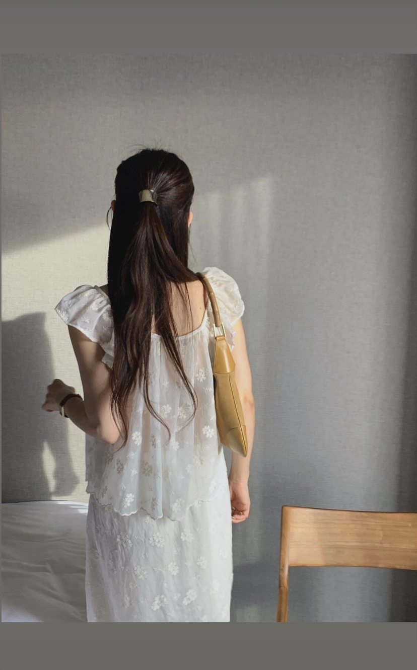 LA CREME韓國直郵女士新款推薦熱賣人氣時尚休閑襯衫蕾絲衫LA CREME襯衫/蕾絲衫