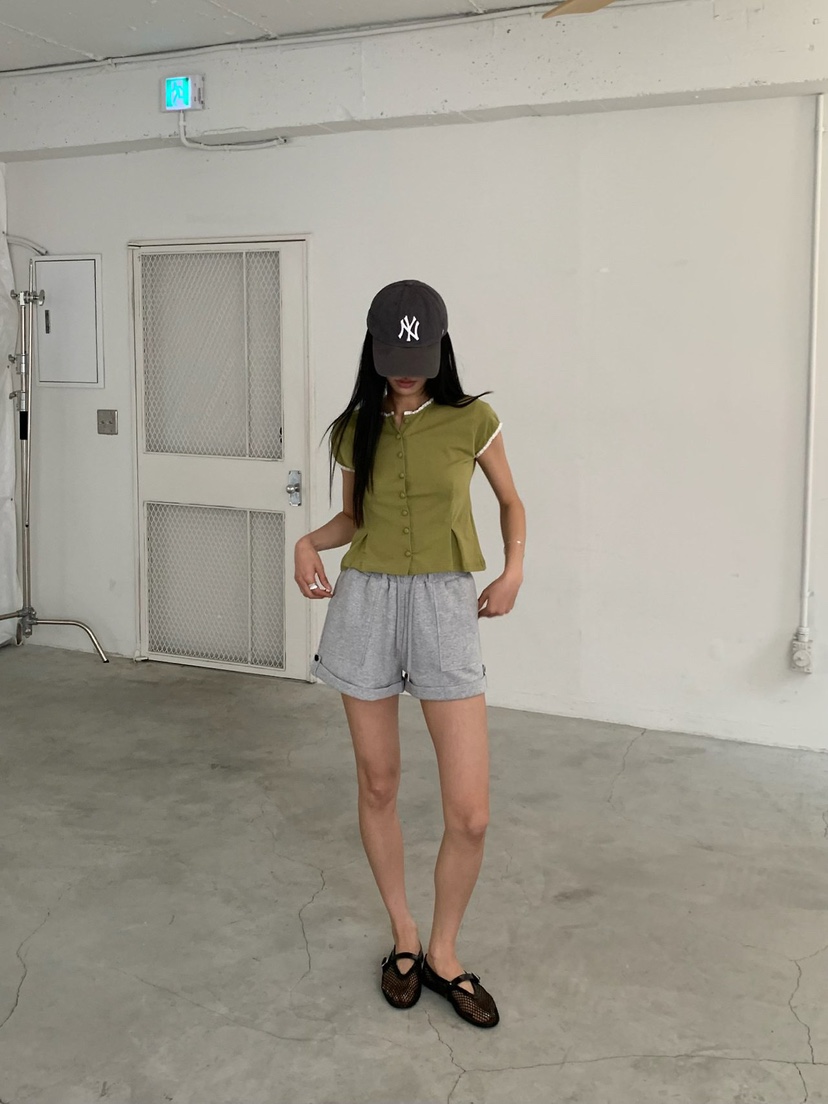REVE CITE-L韓國東大門直郵女裝新品26夏季T恤喇叭蕾絲開衫REVE CITE-LT恤圖色2