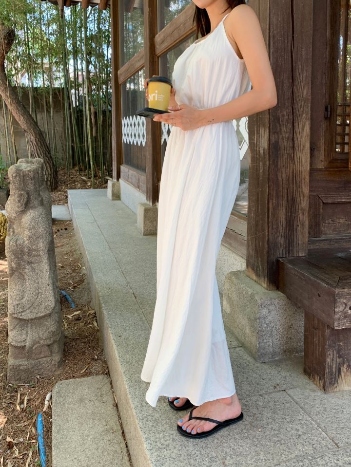 STAY HERE韓國東大門代購女士新款人氣熱賣連衣裙露背開衩STAY HERE連衣裙