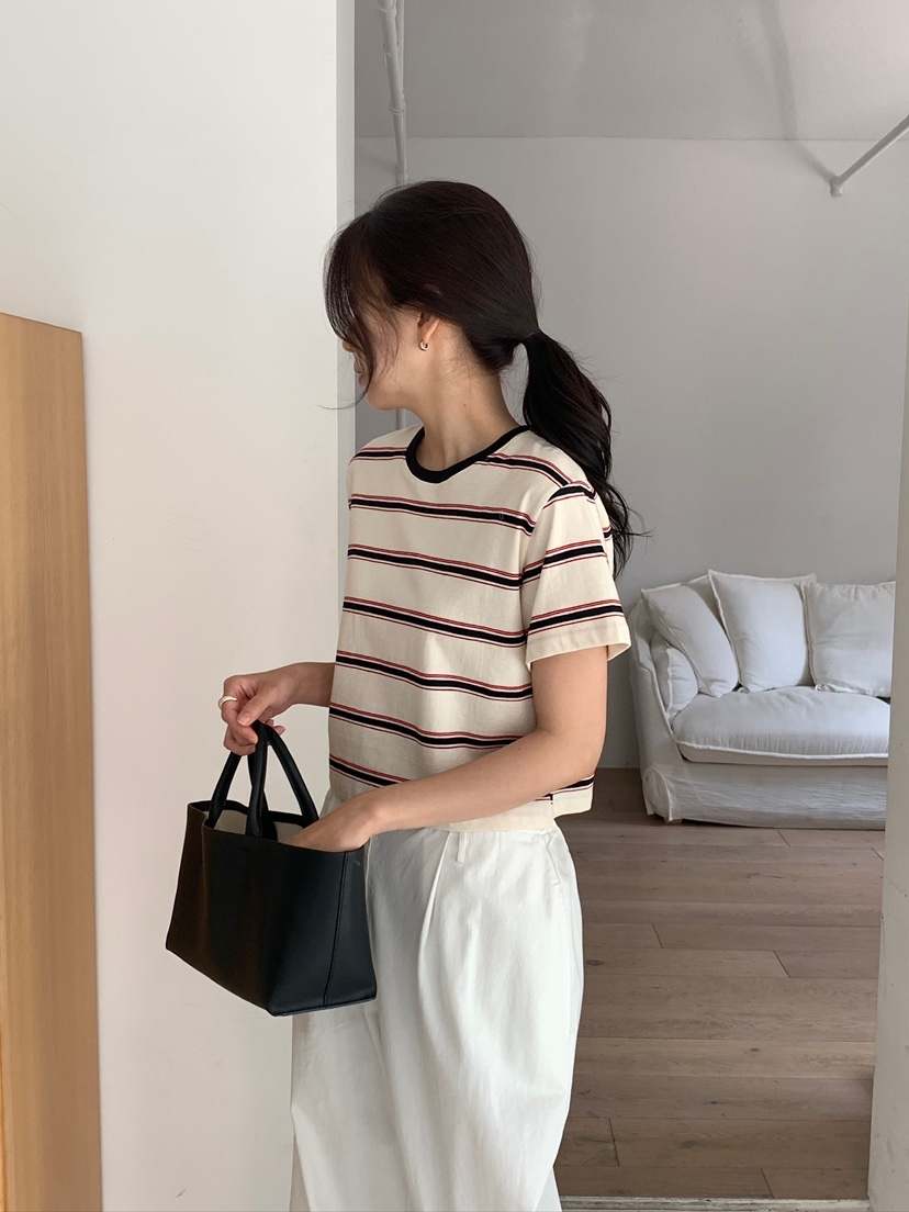 BLEECKER韓國東大門直郵女裝新款熱賣休閑人氣時尚推薦T恤BLEECKERT恤