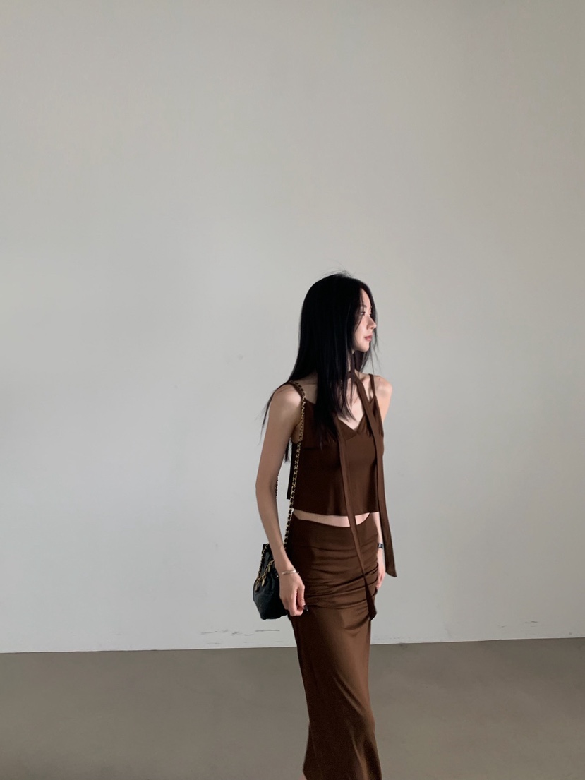 VERANDA韓國直郵女士新款熱賣推薦26夏季人氣吊帶背心含脖帶VERANDA吊帶/背心