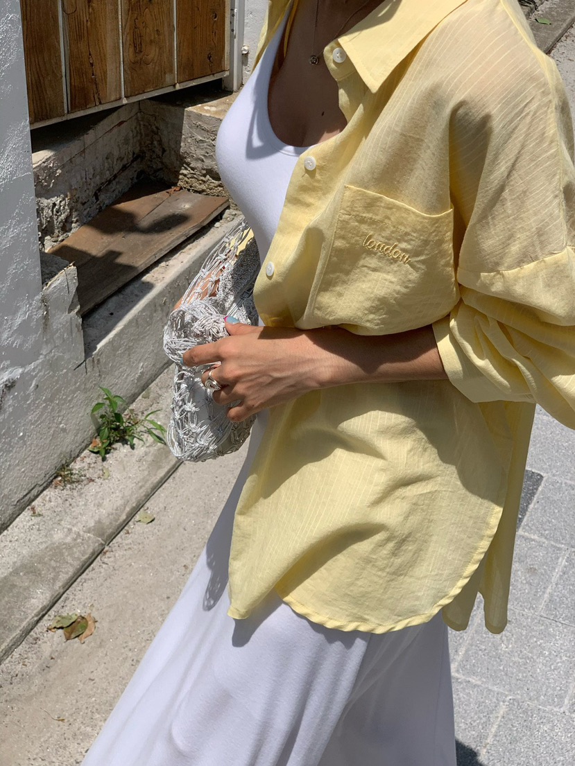 REVE CITE-L韓國東大門直郵女裝新款推薦襯衫蕾絲衫刺繡REVE CITE-L襯衫/蕾絲衫