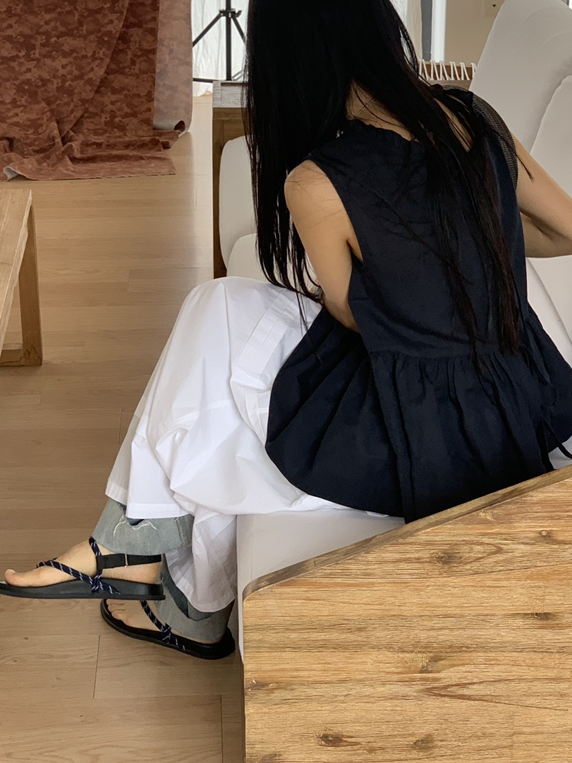 KARE/WEREPIECE韓國代購女士新款26夏季熱賣吊帶背心褶皺KARE/WEREPIECE吊帶/背心
