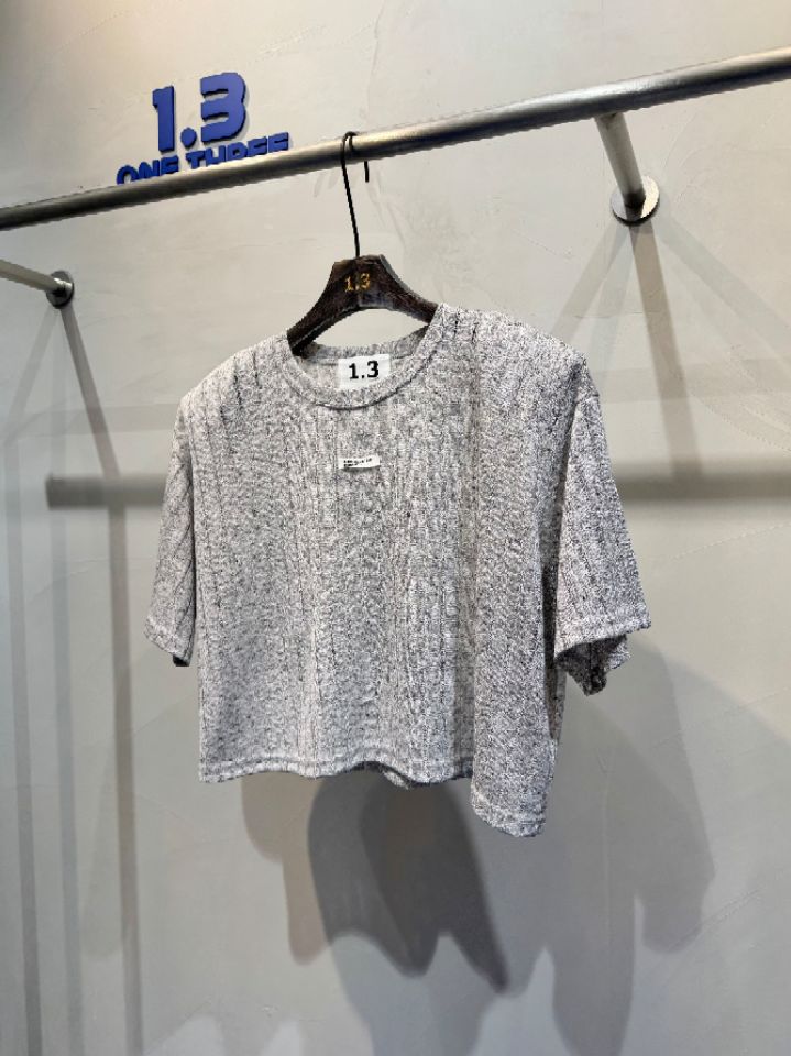 1.3韓國直郵女裝新款休閑時尚熱賣推薦人氣26夏季T恤短款1.3_ONE THREET恤