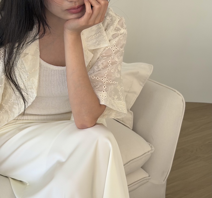 AMY GRACE-A韓國東大門代購女士新款人氣時尚襯衫蕾絲衫AMY GRACE襯衫/蕾絲衫