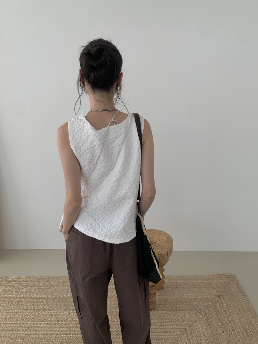 LOFN韓國直郵實拍女裝新款26夏季時尚推薦熱賣人氣吊帶背心LOFN吊帶/背心