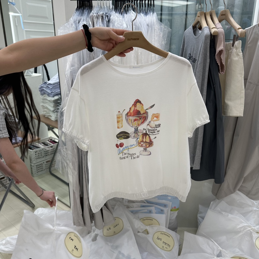 OURMOMENT韓國直郵實拍女裝新品26夏季人氣休閑推薦時尚T恤OURMOMENTT恤圖色1