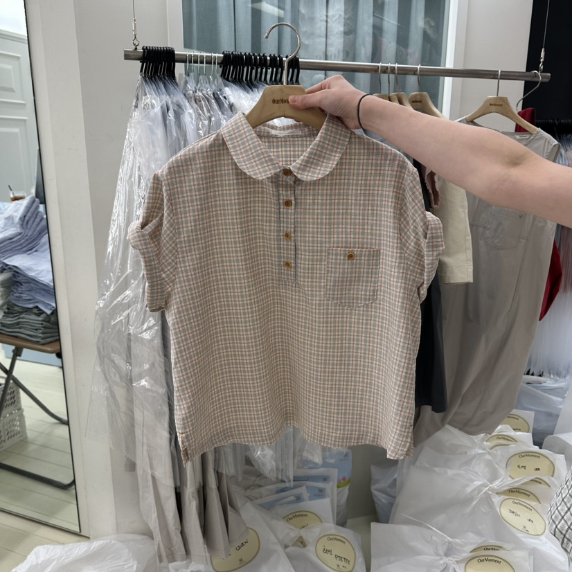 OURMOMENT韓國直郵實拍女士新品休閑人氣熱賣時尚襯衫蕾絲衫OURMOMENT襯衫/蕾絲衫圖色2