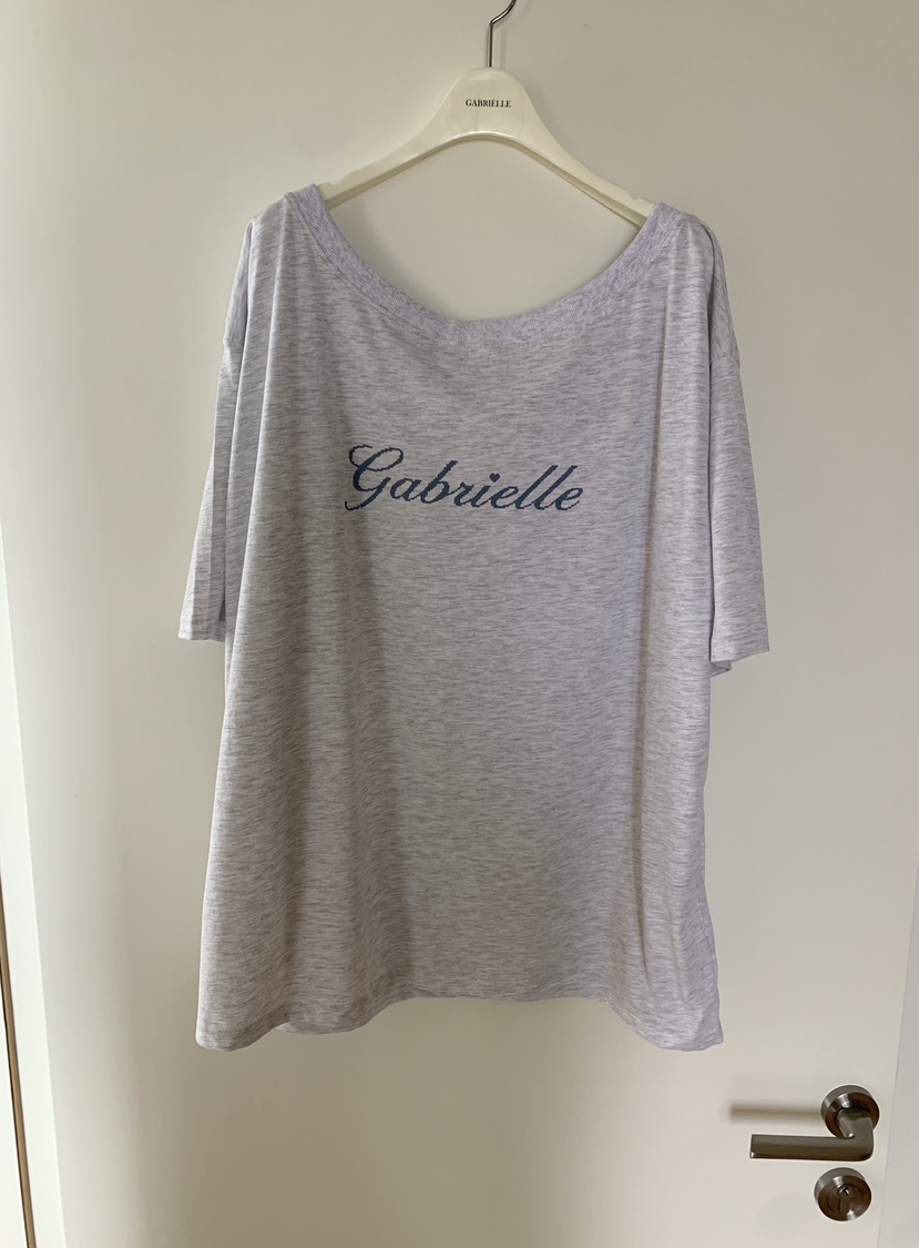 GABRIELLE韓國直郵實拍女士新款推薦人氣休閑時尚T恤露肩GABRIELLET恤圖色2