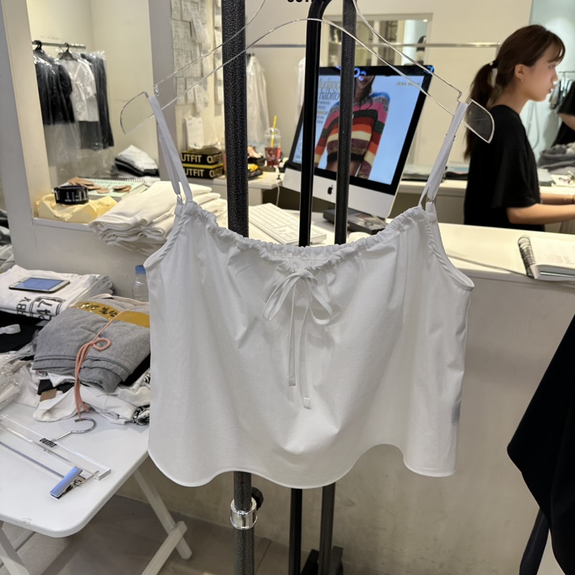 OUTFIT韓國東大門直郵女裝新品休閑推薦人氣時尚吊帶背心OUTFIT吊帶/背心圖色1