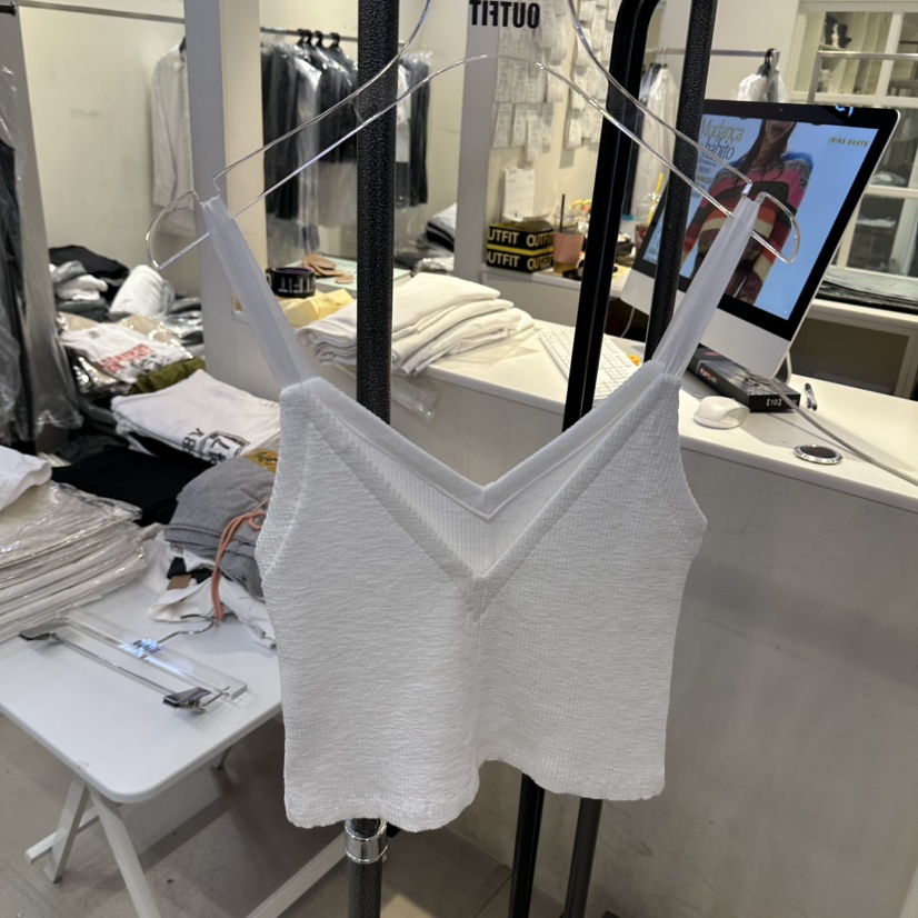 OUTFIT韓國直郵女裝新款推薦休閑26夏季熱賣時尚吊帶背心OUTFIT吊帶/背心