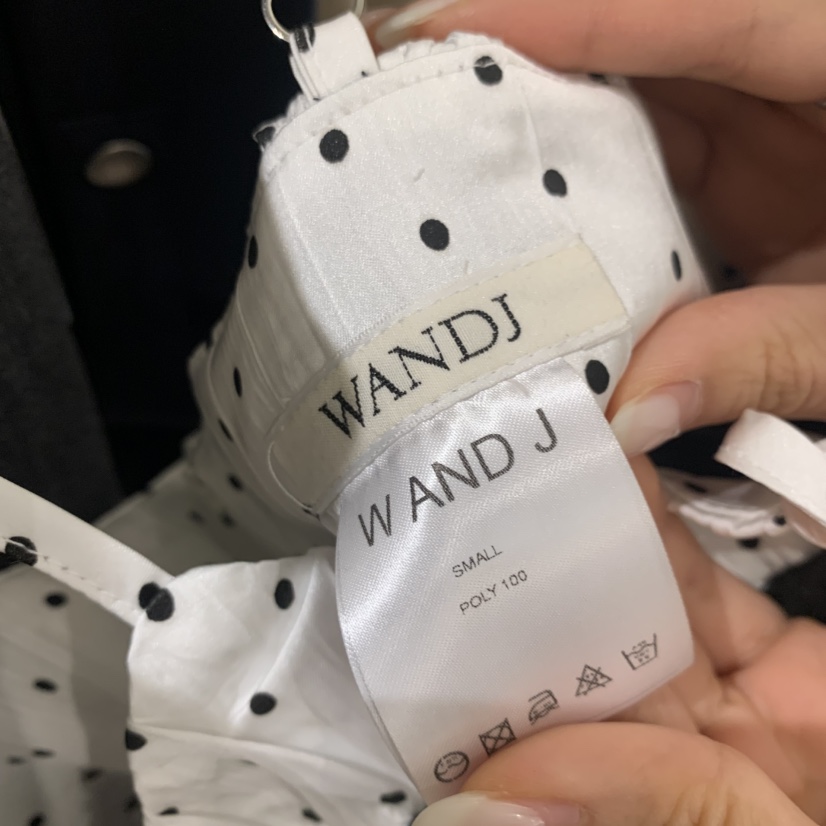 W AND J韓國東大門直郵女裝新品時尚熱賣推薦吊帶背心無袖W AND J吊帶/背心
