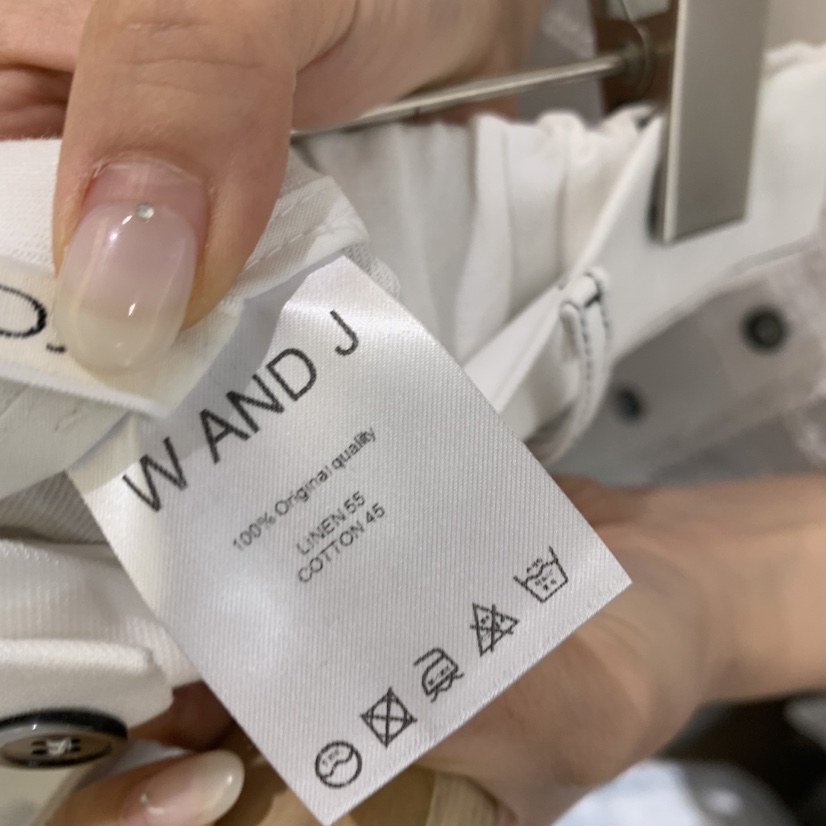 W AND J韓國直郵實拍女裝新品時尚推薦休閑熱賣人氣馬甲W AND J馬甲