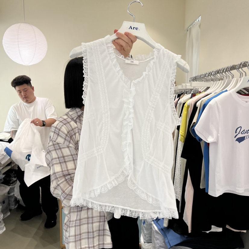 ARE韓國直郵女士新品熱賣26夏季休閑人氣吊帶背心蕾絲褶皺ARE YOU/ARE吊帶/背心圖色2