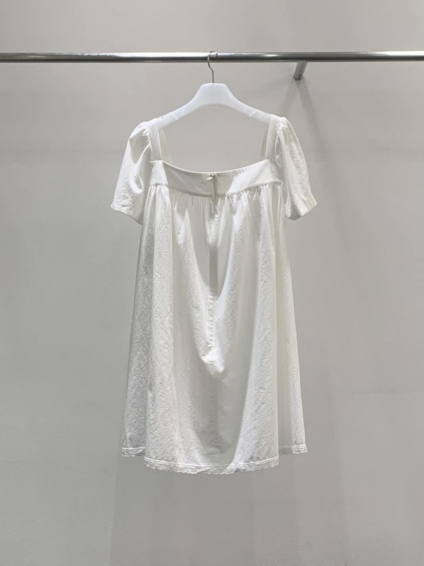 LOVE MOMENT韓國東大門代購女裝新品26夏季休閑連衣裙蕾絲LOVE MOMENT連衣裙