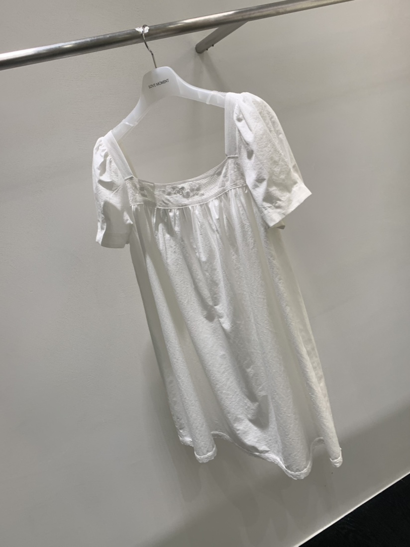 LOVE MOMENT韓國東大門代購女裝新品26夏季休閑連衣裙蕾絲LOVE MOMENT連衣裙