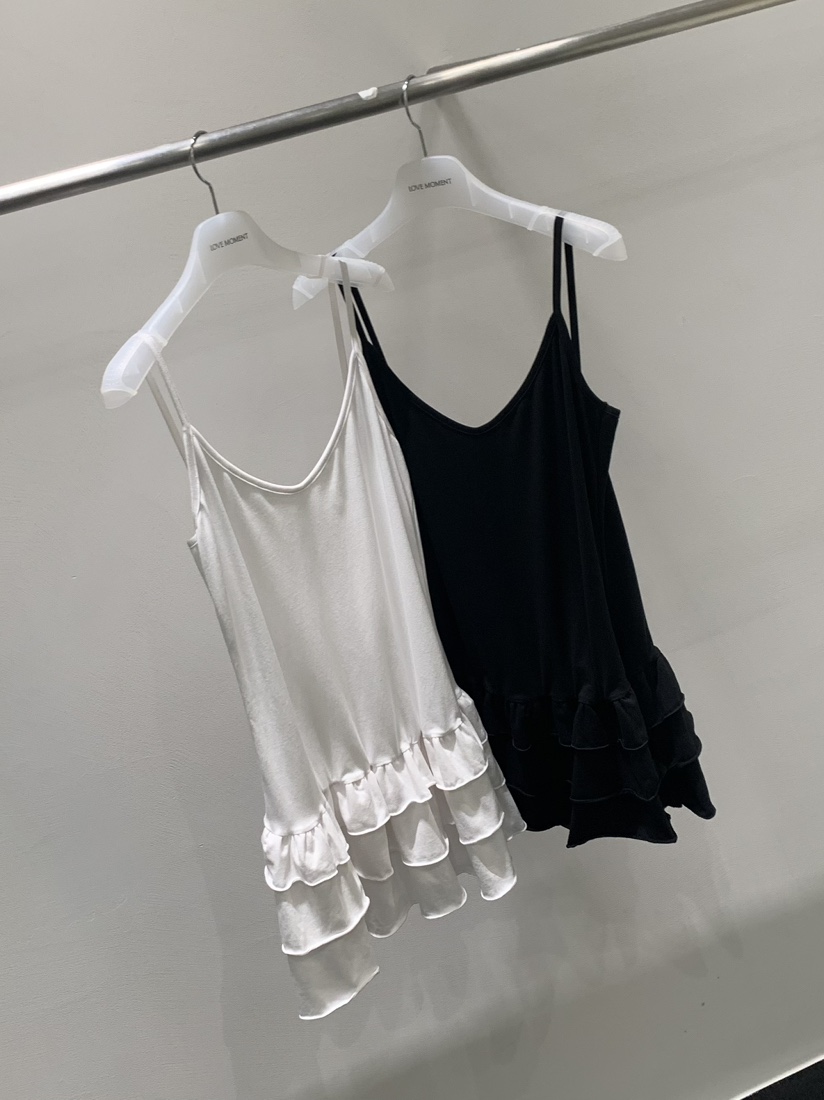 LOVE MOMENT韓國代購女裝新款26夏季吊帶背心荷葉邊無袖LOVE MOMENT吊帶/背心