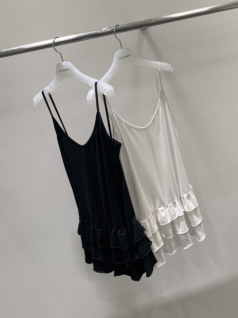 LOVE MOMENT韓國代購女裝新款26夏季吊帶背心荷葉邊無袖LOVE MOMENT吊帶/背心