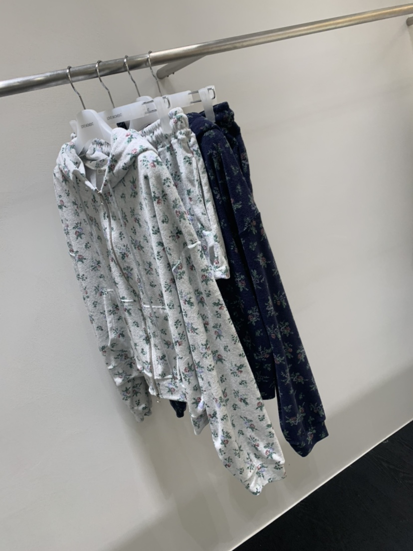 LOVE MOMENT東大門實拍韓國女裝新品熱賣休閑人氣套裝套裝LOVE MOMENT套裝