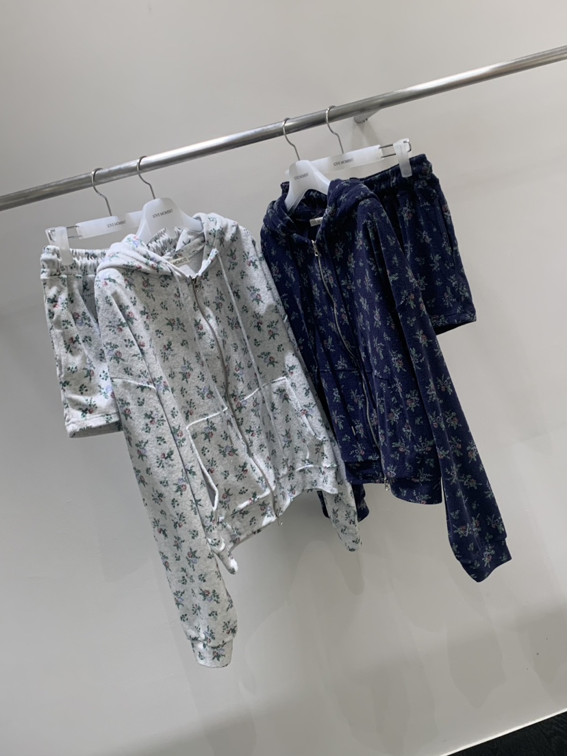LOVE MOMENT東大門實拍韓國女裝新品熱賣休閑人氣套裝套裝LOVE MOMENT套裝