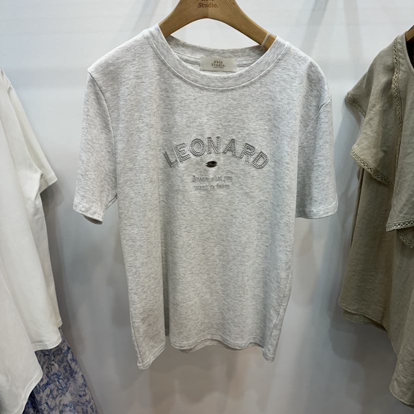 ABLESTUDIO東大門實拍韓國女士新品人氣推薦26夏季T恤刺繡ABLESTUDIOT恤圖色2