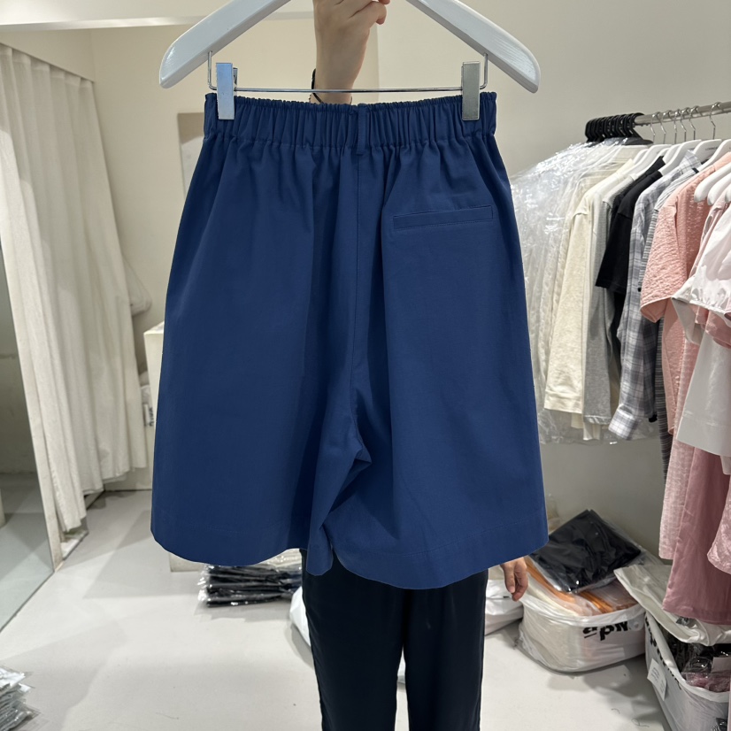 LORING RE I韓國直郵實拍女裝新品熱賣人氣時尚休閑短褲LORING RE-I/BARE短褲